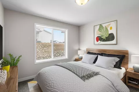 Bedroom - 2150 Violet Ln, Faribault, MN 55021 photo 3 of 16