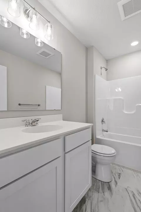 Bath - 2150 Violet Ln, Faribault, MN 55021 photo 4 of 6