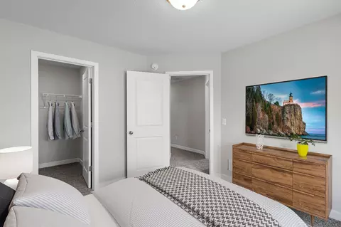 Bedroom - 2150 Violet Ln, Faribault, MN 55021 photo 4 of 16