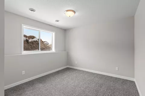 Bedroom - 2150 Violet Ln, Faribault, MN 55021 photo 15 of 16