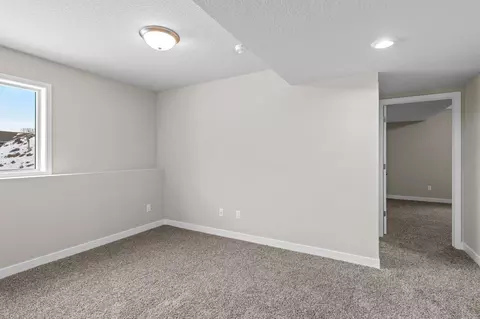 Bedroom - 2150 Violet Ln, Faribault, MN 55021 photo 13 of 16