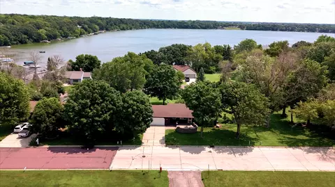 647 Summit Dr, Fairmont, MN 56031