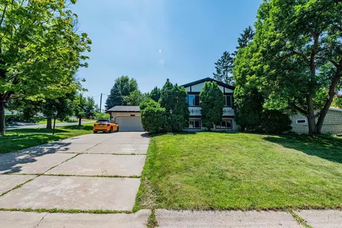 1290 Polk Pl, Columbia Heights, MN 55421