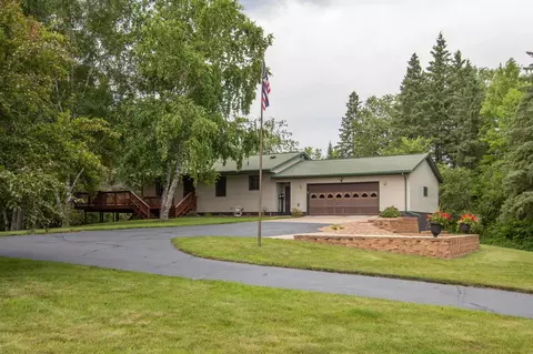 11824 Wildwood Rd NE, Bemidji, MN 56601