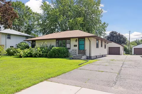 280 Edith Dr, West Saint Paul, MN 55118