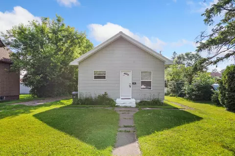 14 15th St, Cloquet, MN 55720