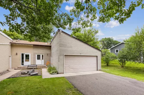 11716 54th St NE, Albertville, MN 55301