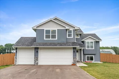 1101 Eulaine Cir, Hammond, WI 54015