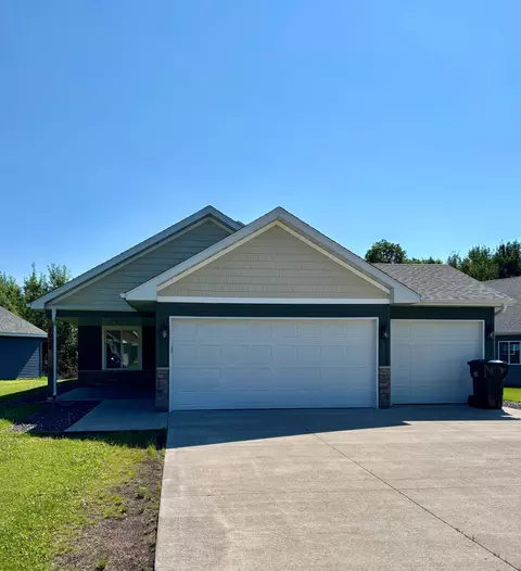 2032 Reuss Pkwy, Saint Croix Falls, WI 54024
