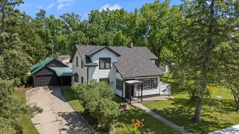 516 NE 3rd Ave, Grand Rapids, MN 55744