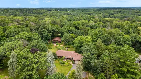 8665 Kimbro Ln N, Grant, MN 55082