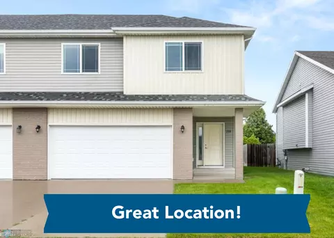 2534 31st Ave S, Moorhead, MN 56560