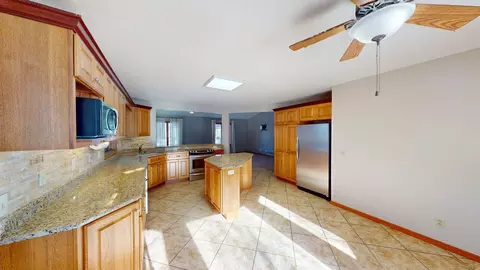 Kitchen - 2210 9th Ave SE, Willmar, MN 56201 photo 3 of 4