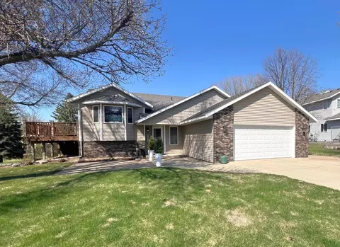 Exterior - 2210 9th Ave SE, Willmar, MN 56201 photo 2 of 7