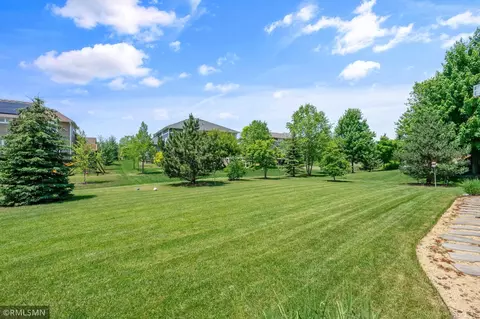 3631 Woodcrest Cir, Eagan, MN 55123 photo 44