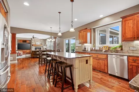 3631 Woodcrest Cir, Eagan, MN 55123 photo 13