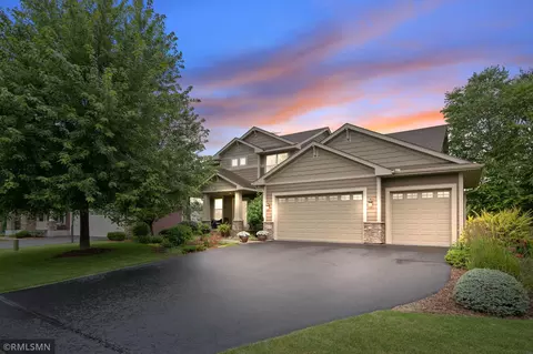 3631 Woodcrest Cir, Eagan, MN 55123