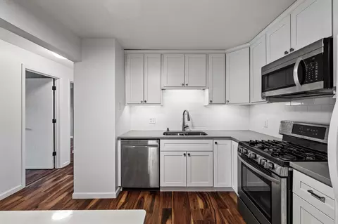 4860 Park Commons Dr #206, Saint Louis Park, MN 55416