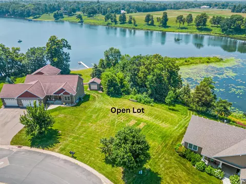 31414 Maria Ave, Lindstrom, MN 55045