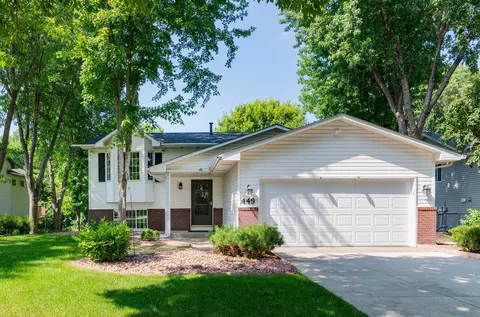 449 Diedrich Dr, Carver, MN 55315