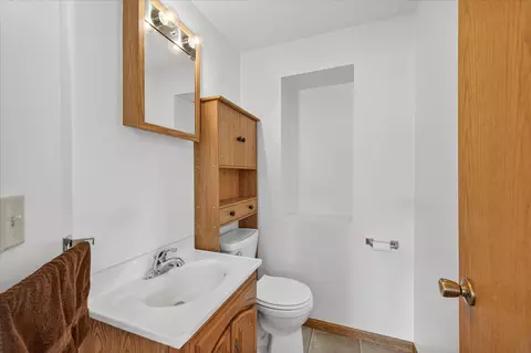 409 1st St E, Chaska, MN 55318 photo 16