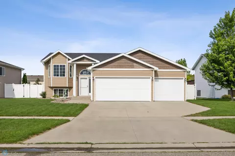 4416 10th St W, West Fargo, ND 58078