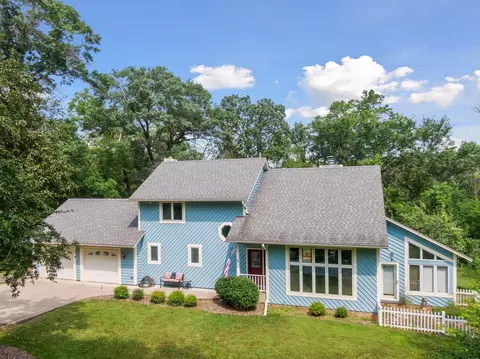 1343 Norcrest Ave N, Stillwater, MN 55082