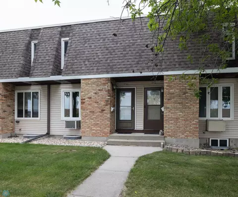 236 13th Ave E, West Fargo, ND 58078