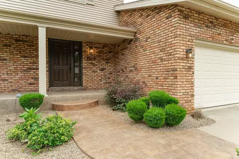 2028 Telemark Ct NW, Rochester, MN 55901