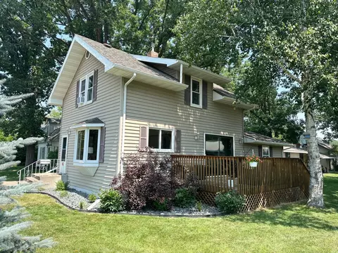 418 Park St S, Mora, MN 55051
