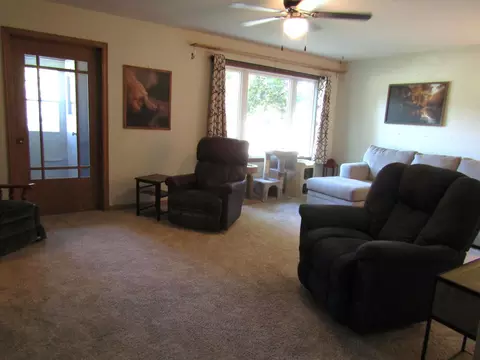 Living - 231 E Sorenson Ave, Appleton, MN 56208 photo 2 of 3