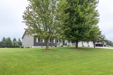 1902 11th Ave NE, Kasson, MN 55944
