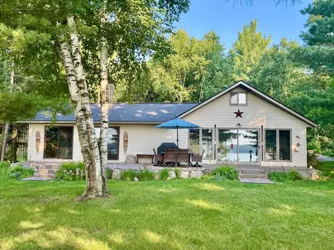 3204 6th St NW, Backus, MN 56435