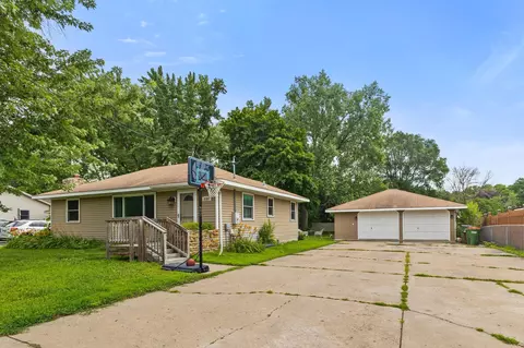 8385 E River Rd NW, Coon Rapids, MN 55433