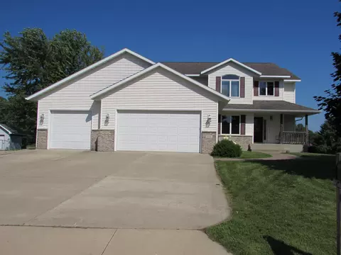 1575 Cornerstone Ln, Owatonna, MN 55060