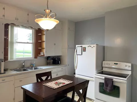 Kitchen - 50128 850th Ave, Hector, MN 55342 photo 2 of 2