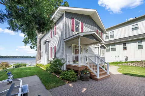 10710 15th Ave N, Plymouth, MN 55441