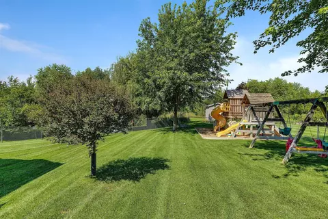 Exterior - 972 Waters Edge Cir, Avon, MN 56310 photo 5 of 9