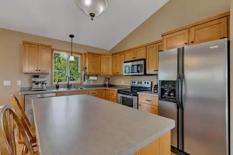 Kitchen - 972 Waters Edge Cir, Avon, MN 56310 photo 3 of 4
