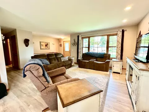 811 Riverview Ave, Colfax, WI 54730 photo 11