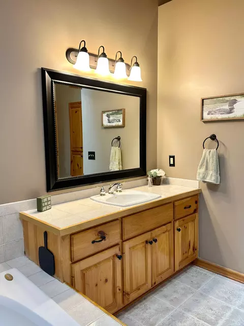 Bath - 6714 Shingobee Rd NW, Walker, MN 56484 photo 6 of 14