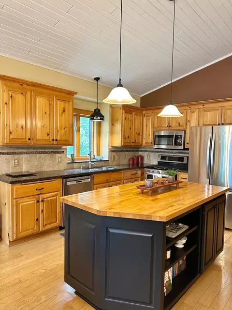 Kitchen - 6714 Shingobee Rd NW, Walker, MN 56484 photo 4 of 18