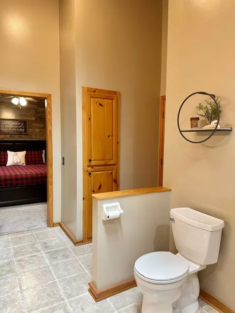 Bath - 6714 Shingobee Rd NW, Walker, MN 56484 photo 5 of 14