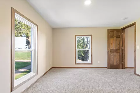 Bedroom - 6136 220th St E, Faribault, MN 55021 photo 5 of 9