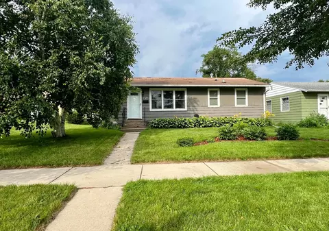 117 S Oregon Ave, Morris, MN 56267