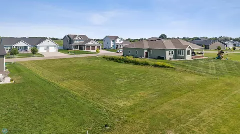 138 Annies Way, Mapleton, ND 58059 photo 11