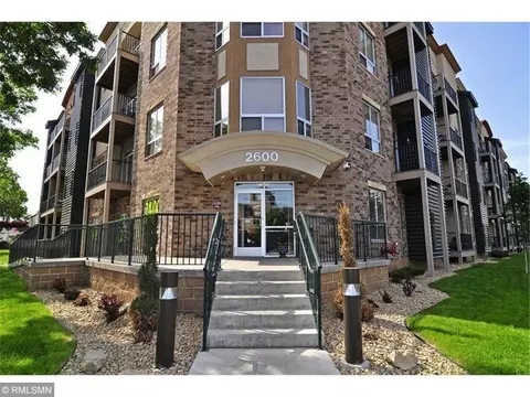 2600 University Ave SE #418, Minneapolis, MN 55414