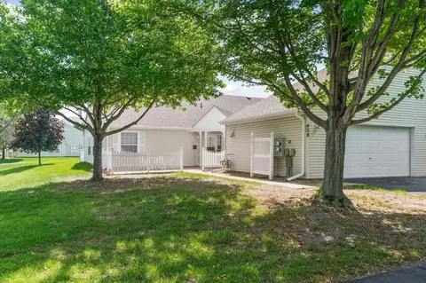 438 Sarazin St, Shakopee, MN 55379