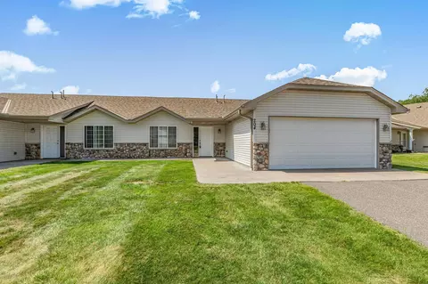 204 Appaloosa Ct, Braham, MN 55006