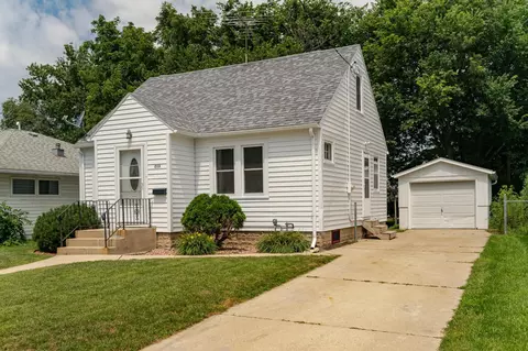 213 11th St SE, Rochester, MN 55904